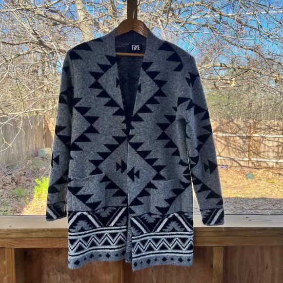 FRYE Women's Grey And Black Southwestern Print Open Cardigan Sweater Size M - Picture 1 of 10